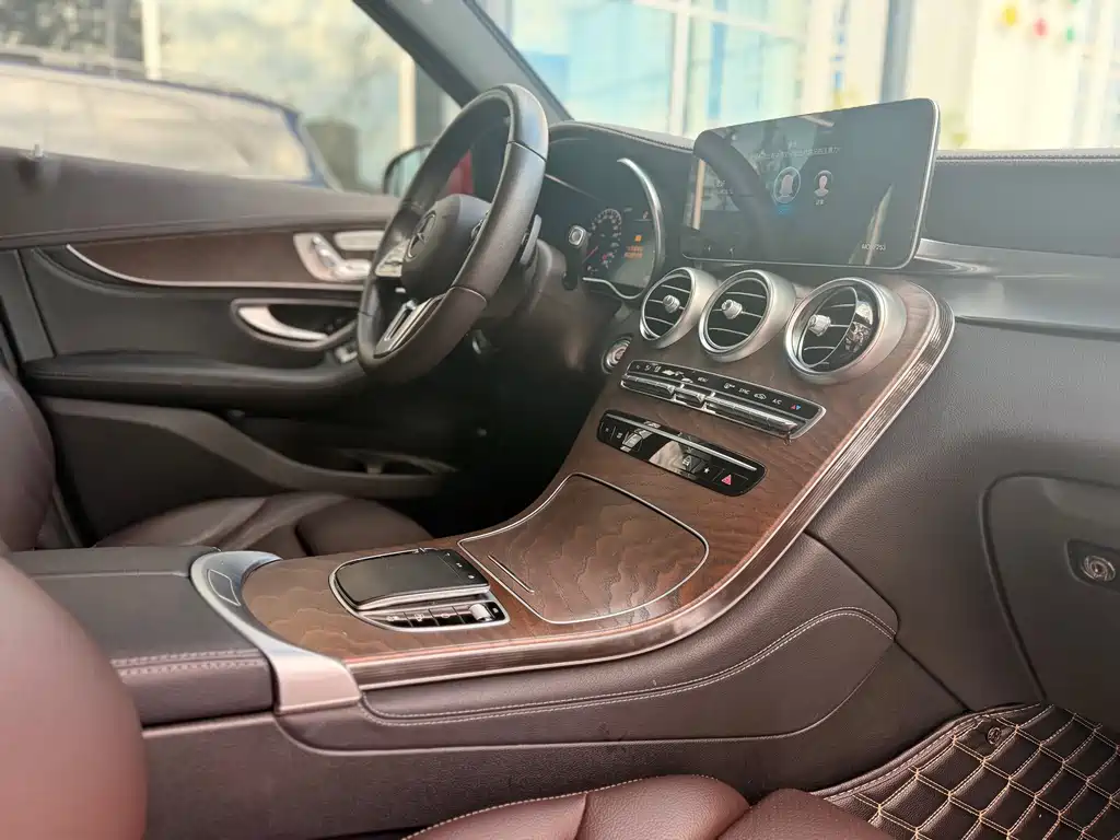 Mercedes-Benz GLC — фото 24