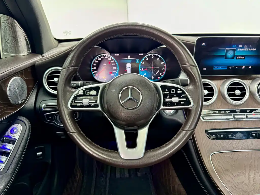 Mercedes-Benz GLC — фото 17