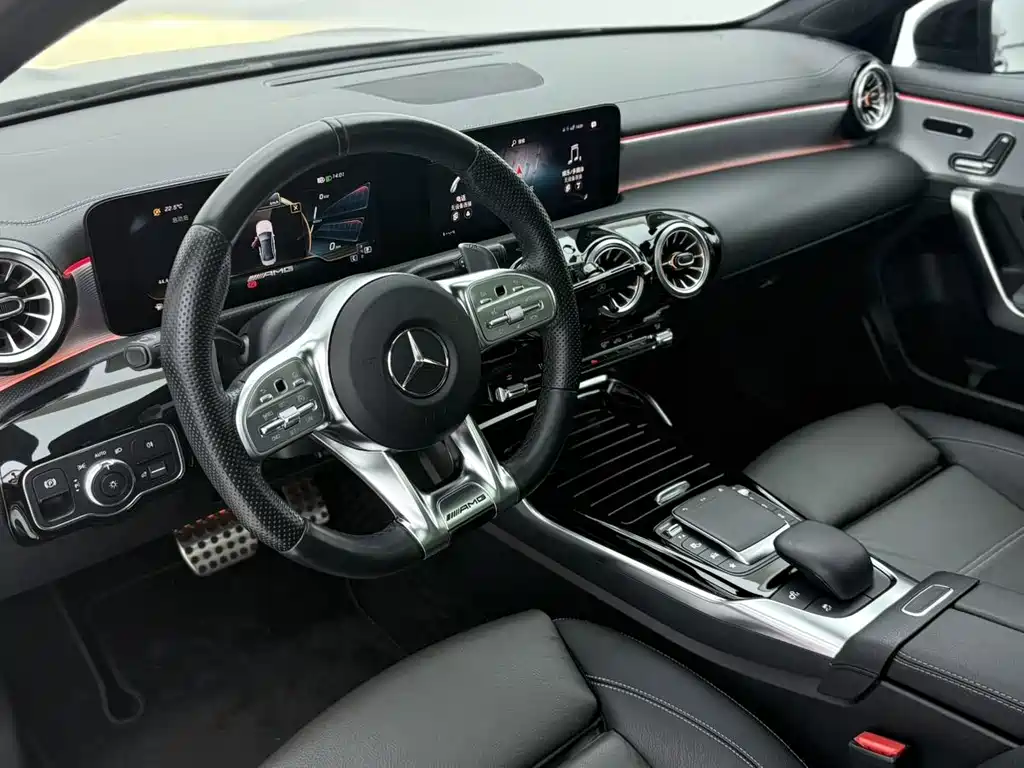 Mercedes-Benz A-Class AMG — фото 6