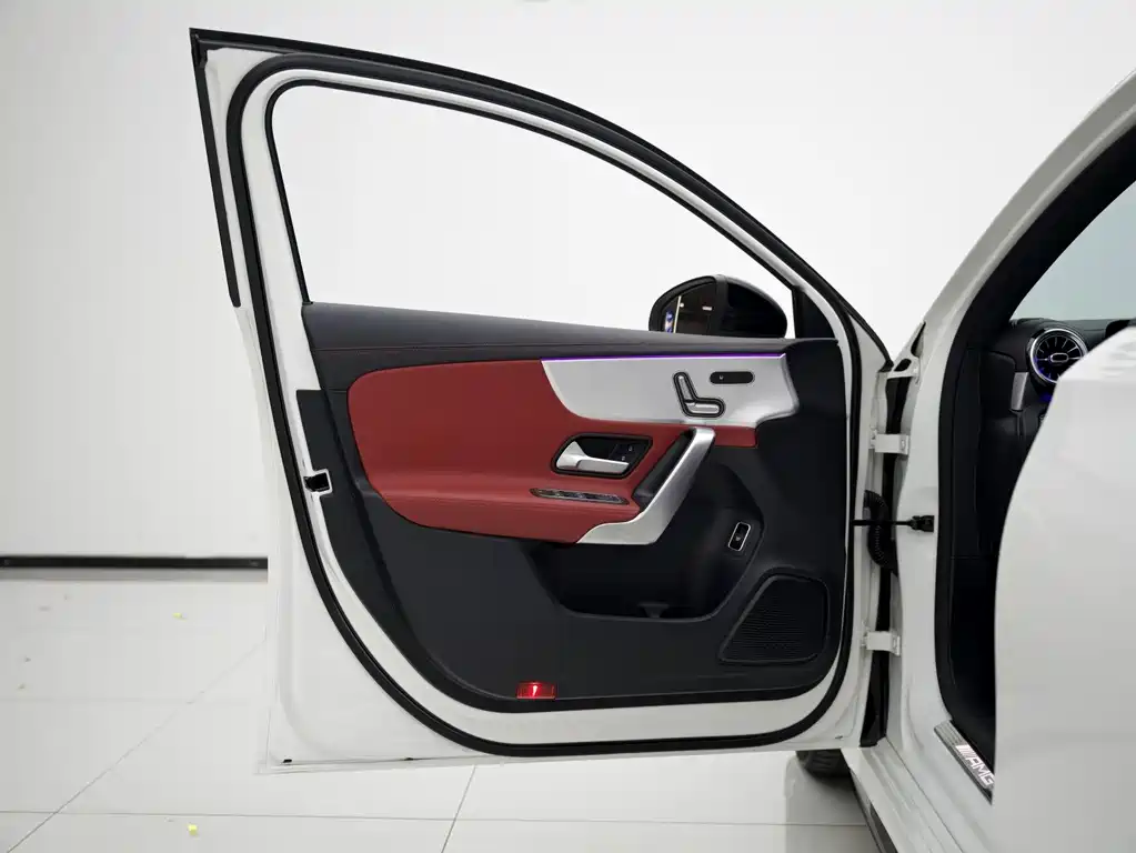 Mercedes-Benz A-Class AMG — фото 10