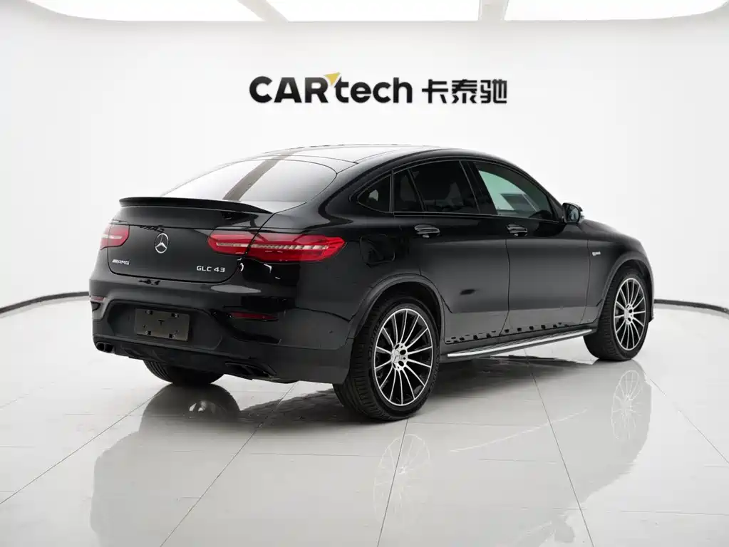 Mercedes-Benz GLC Coupe AMG — фото 18