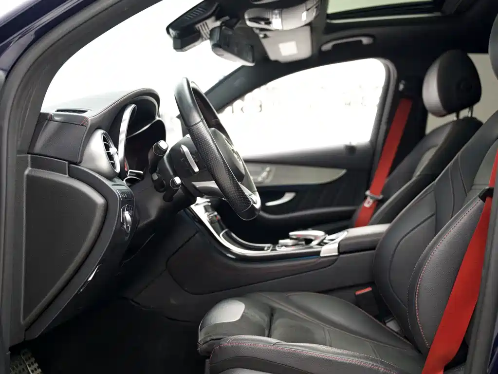 Mercedes-Benz GLC Coupe AMG — фото 7