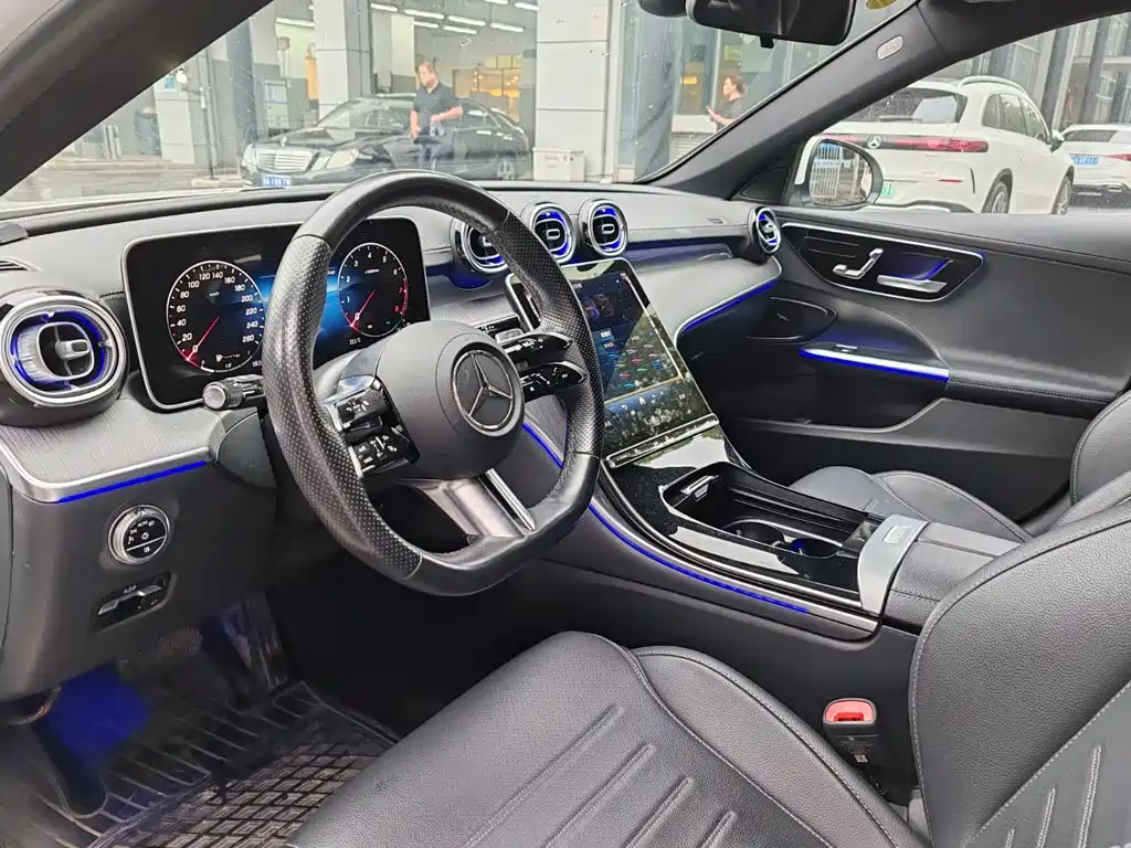 Mercedes-Benz C-Class — фото 10