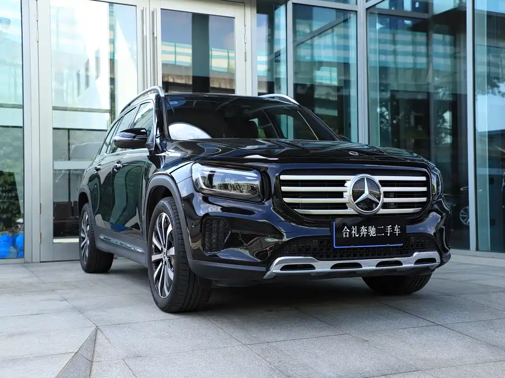 Mercedes-Benz GLB — фото 6