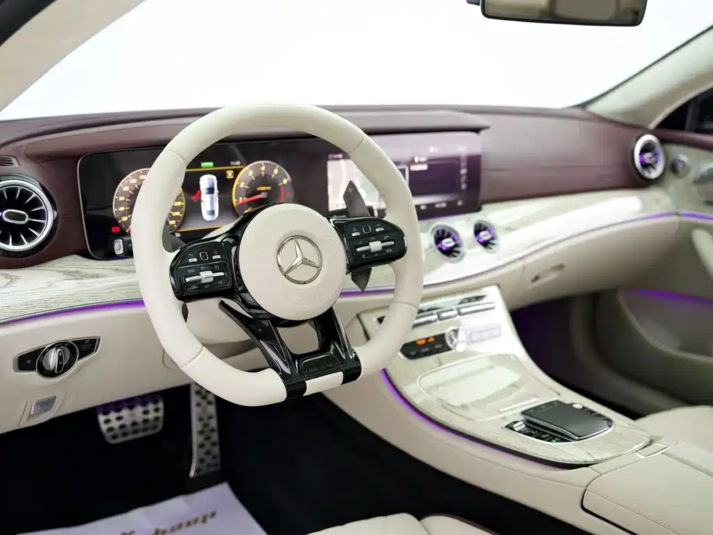 Mercedes-Benz E-Class (Import) — фото 4