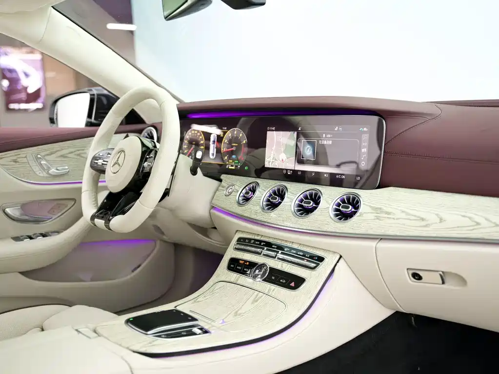 Mercedes-Benz E-Class (Import) — фото 5