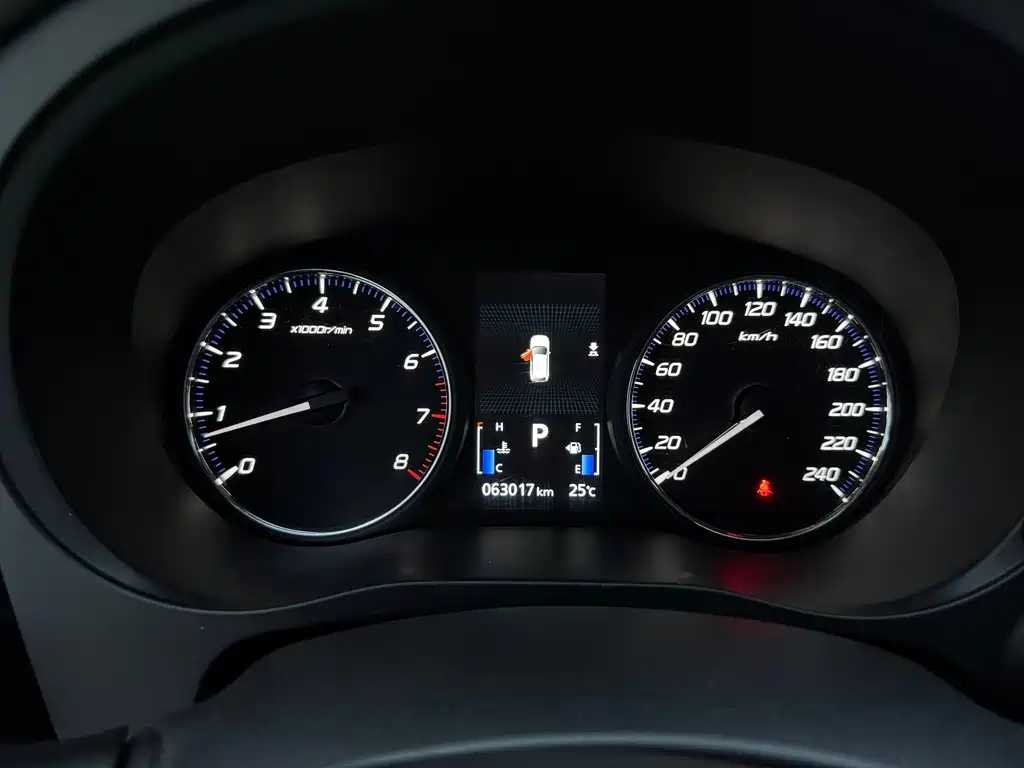 Mitsubishi Outlander — фото 11