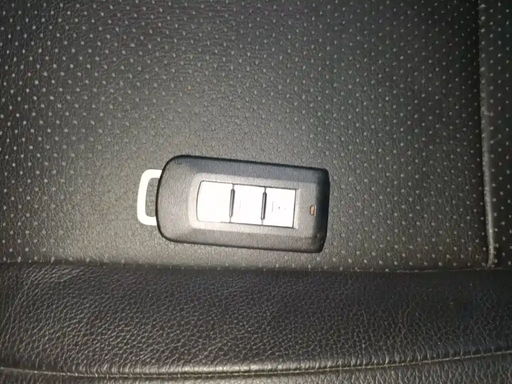 Mitsubishi Outlander — фото 9