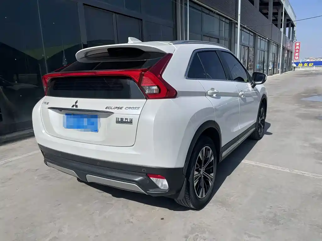 Mitsubishi Eclipse Cross — фото 6