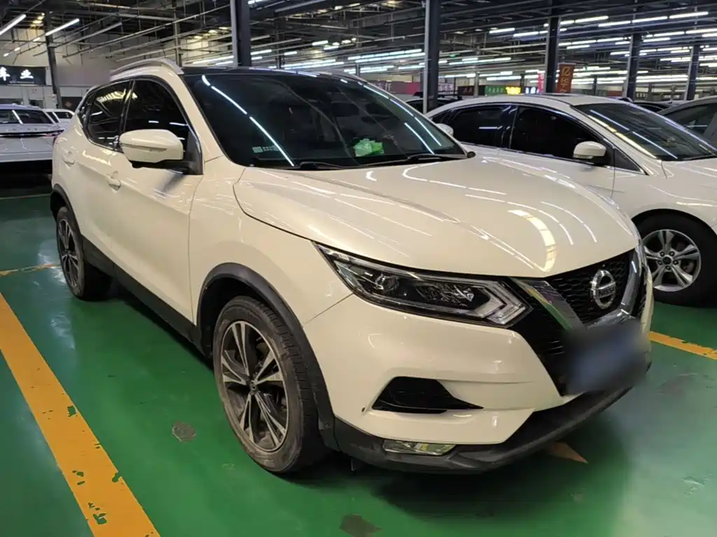 Nissan Qashqai — фото 4
