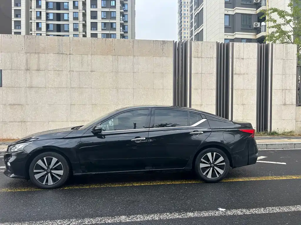 Nissan Teana — фото 4