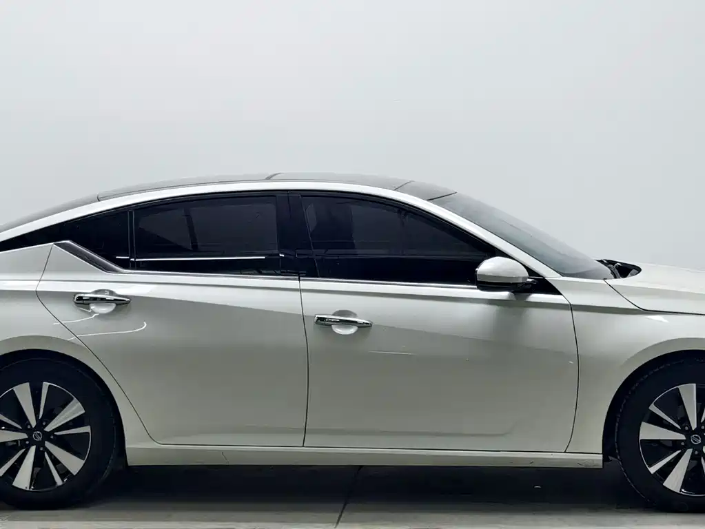 Nissan Teana — фото 8
