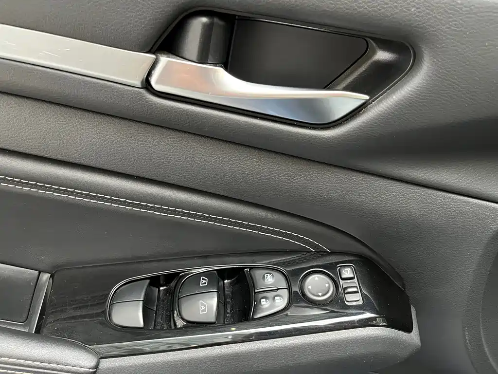 Nissan Teana — фото 10