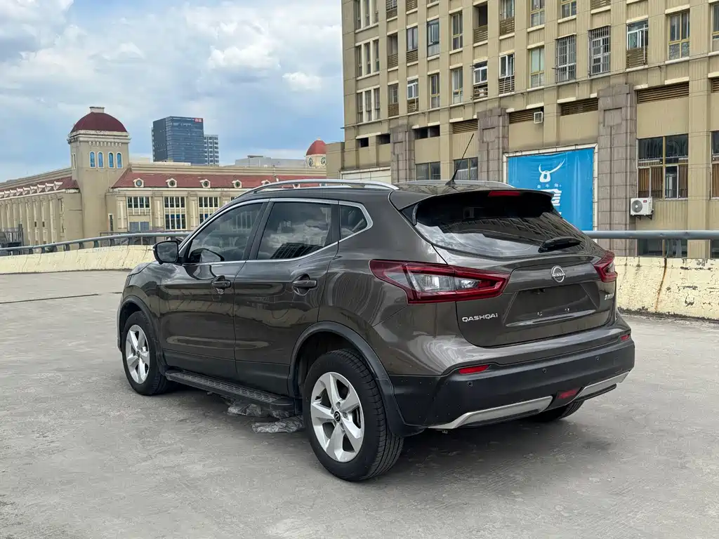 Nissan Qashqai — фото 16