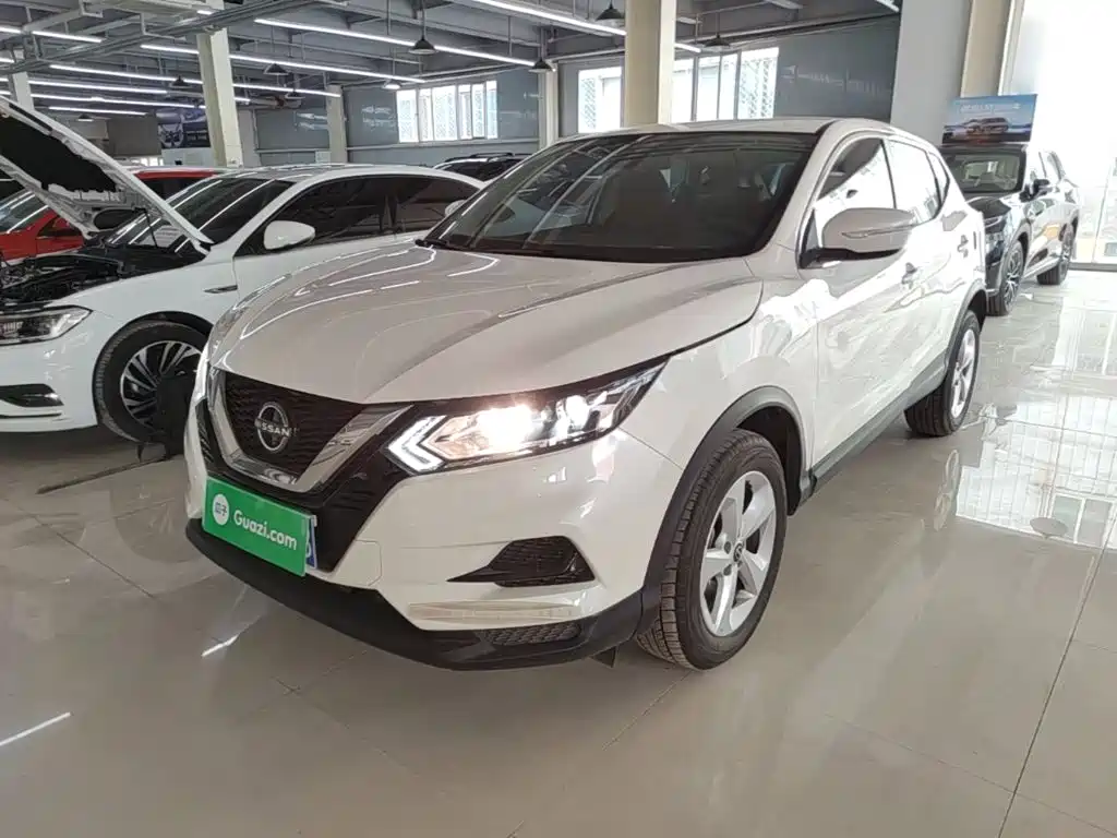 Nissan Qashqai — фото 2