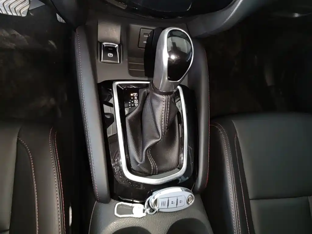 Nissan Qashqai — фото 14
