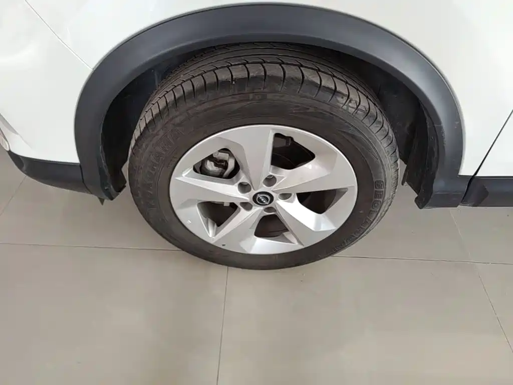 Nissan Qashqai — фото 23