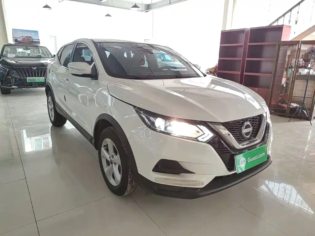 Nissan Qashqai — фото 4