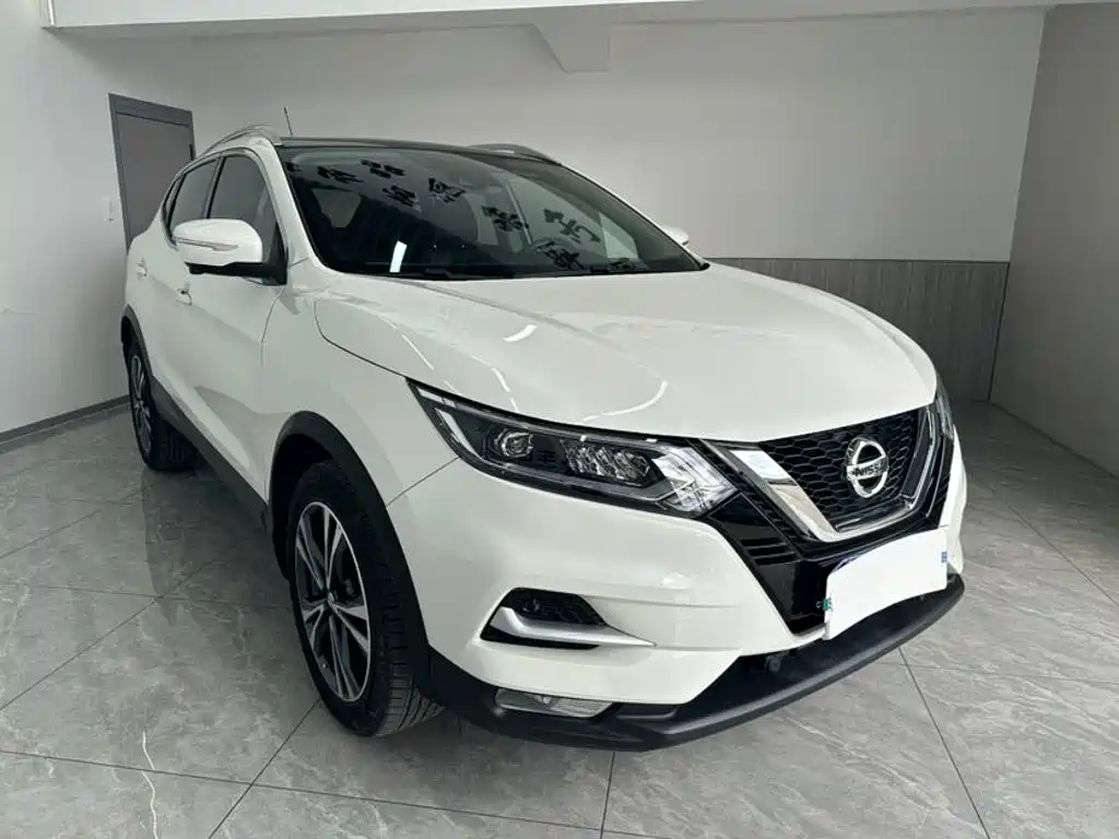Nissan Qashqai — фото 2