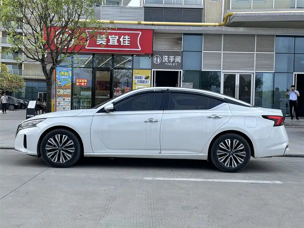 Nissan Teana — фото 3