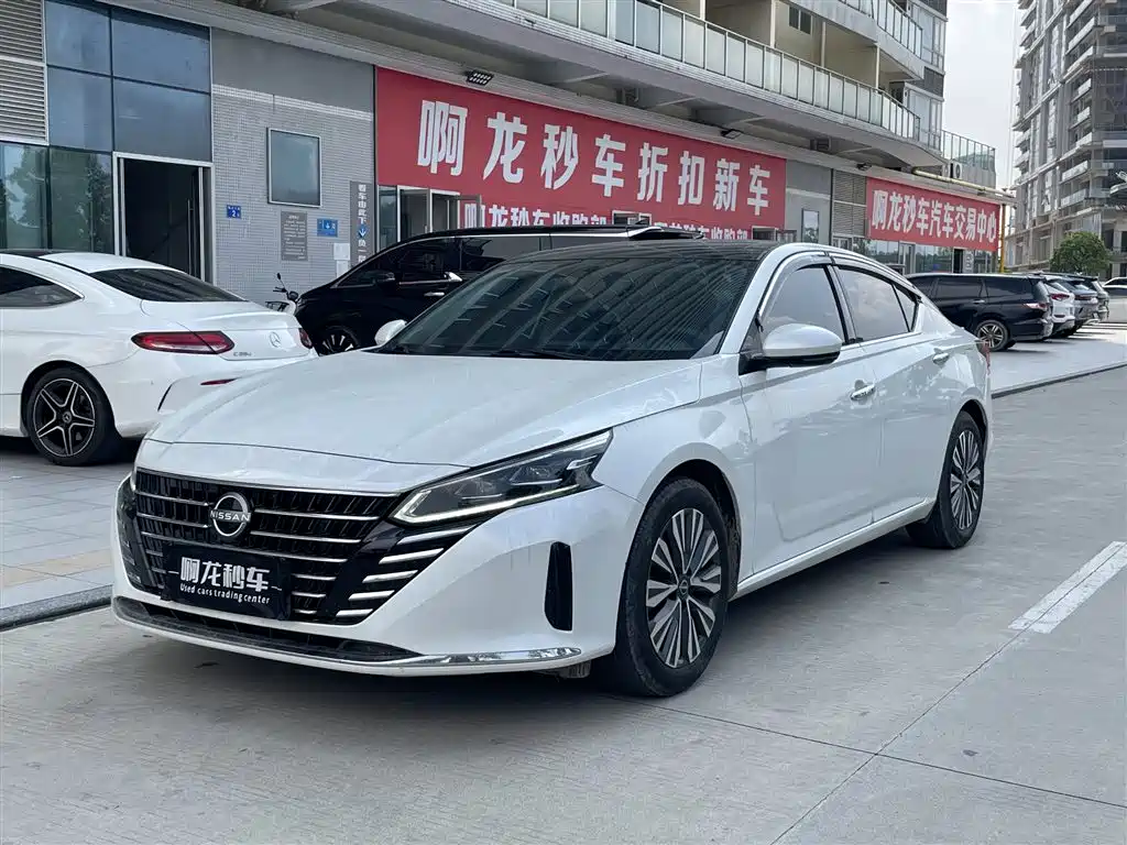Nissan Teana
