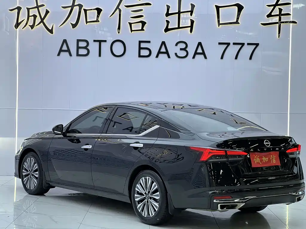 Nissan Teana — фото 4