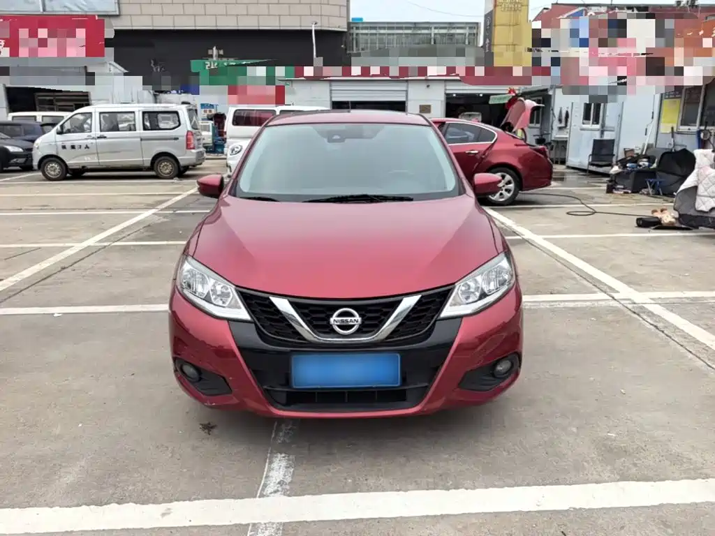 Nissan Tiida — фото 3