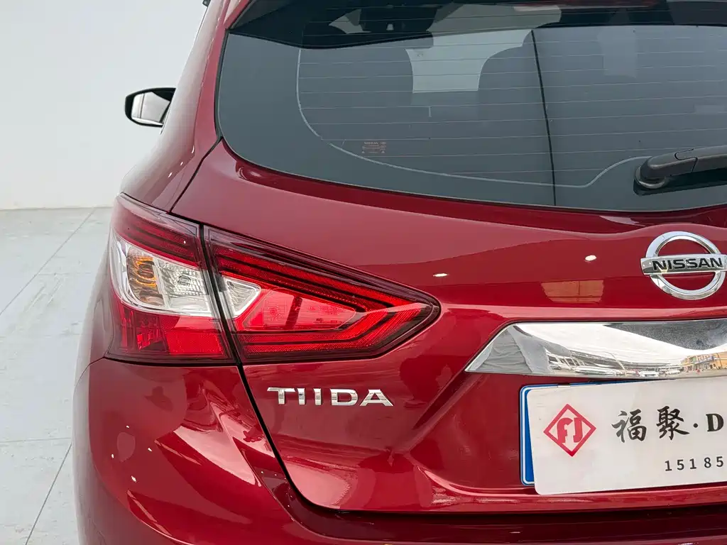 Nissan Tiida — фото 9
