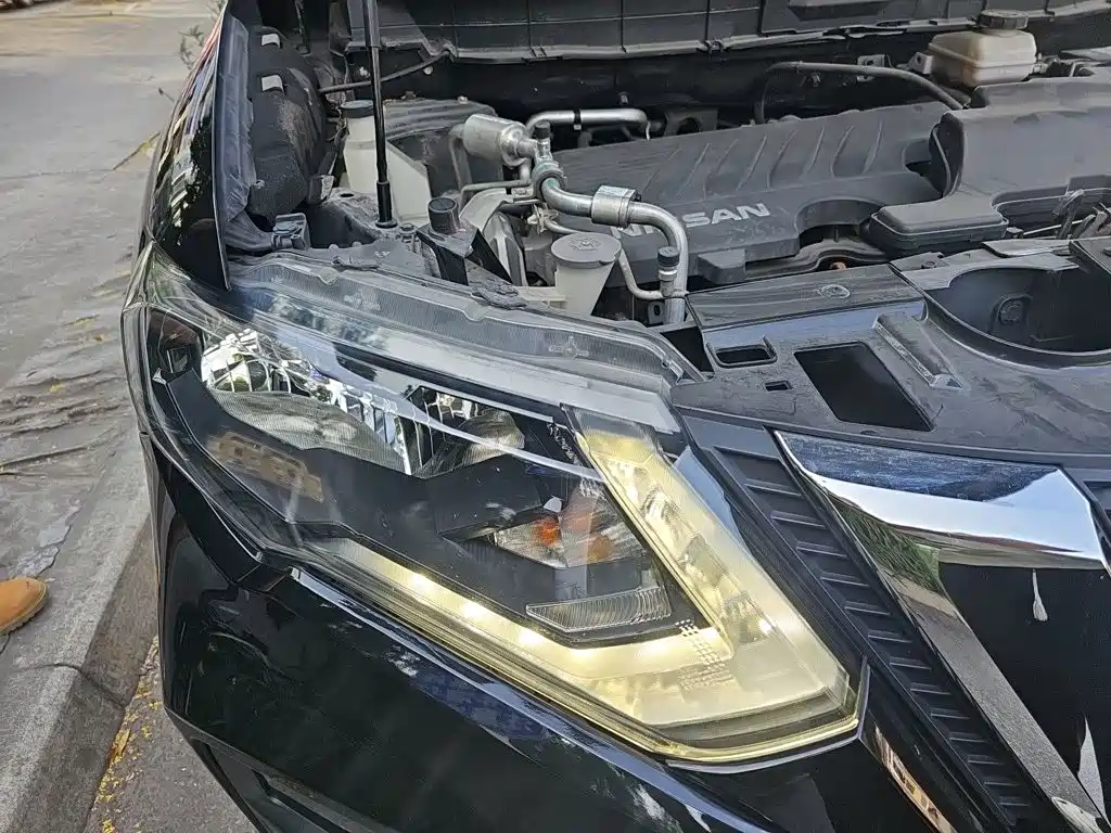 Nissan X-Trail — фото 7