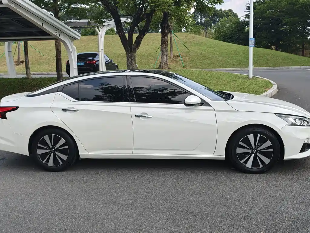 Nissan Teana — фото 4