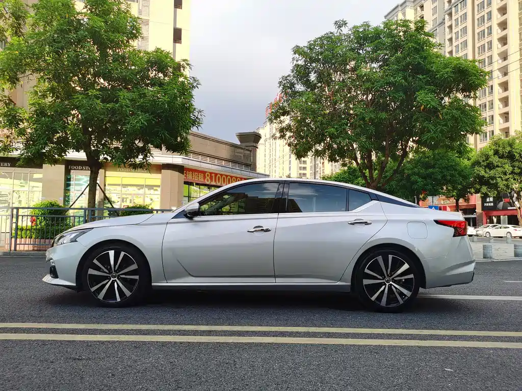 Nissan Teana — фото 10