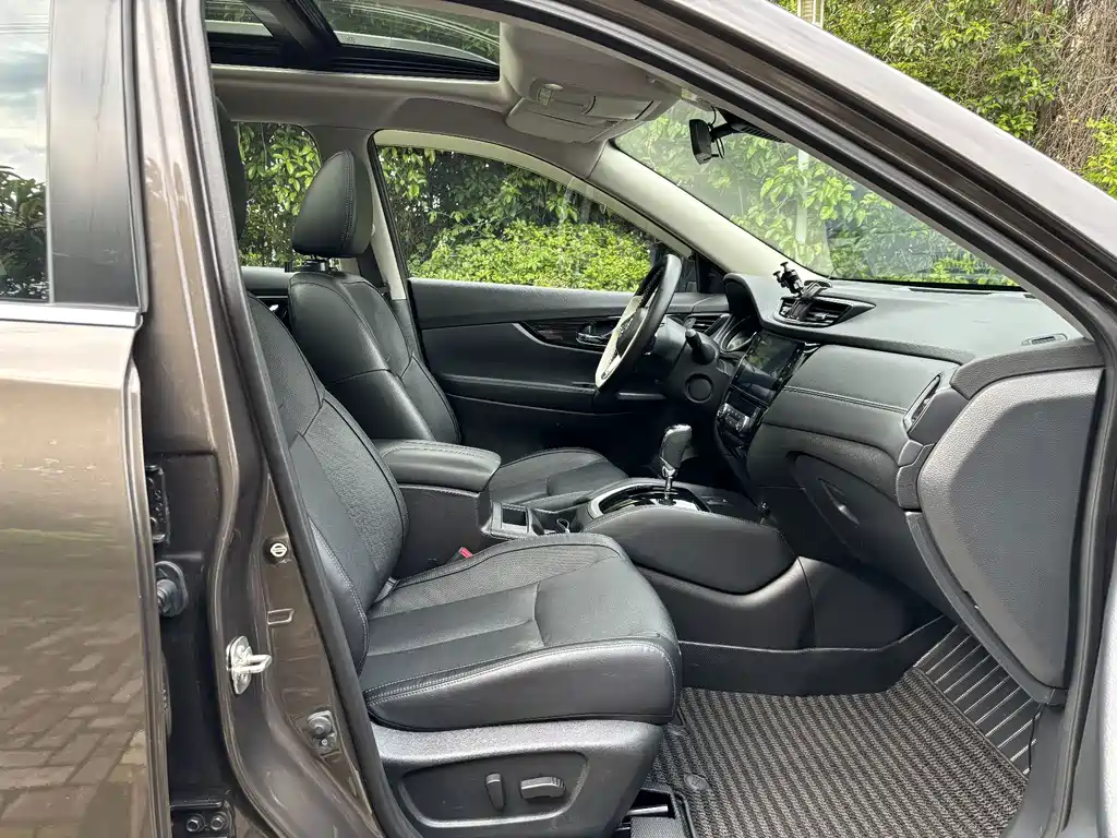 Nissan X-Trail — фото 13
