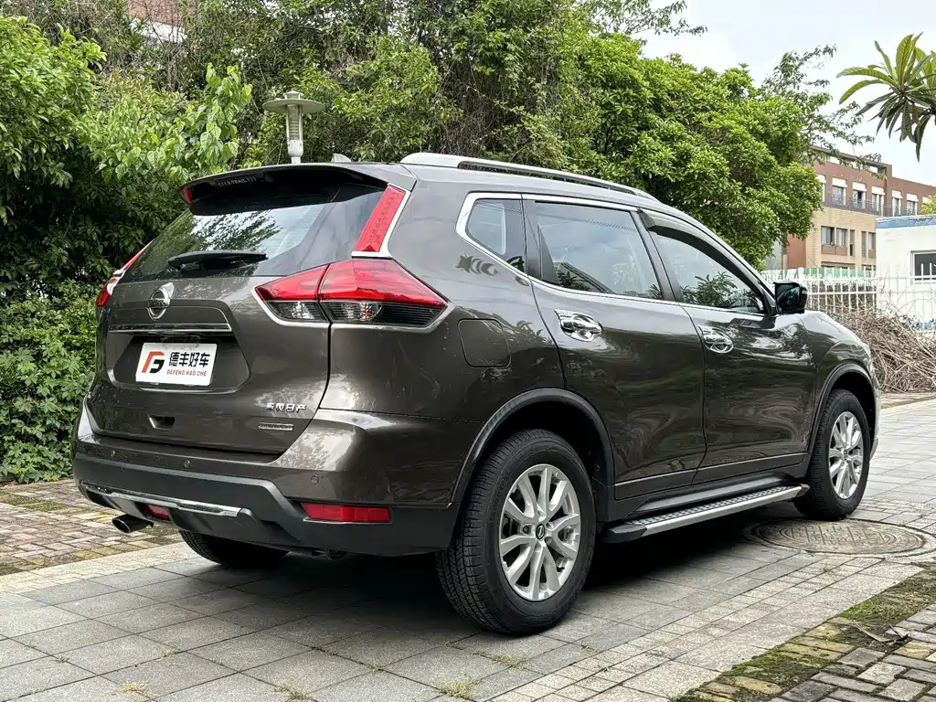 Nissan X-Trail — фото 19