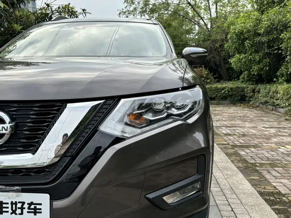 Nissan X-Trail — фото 4