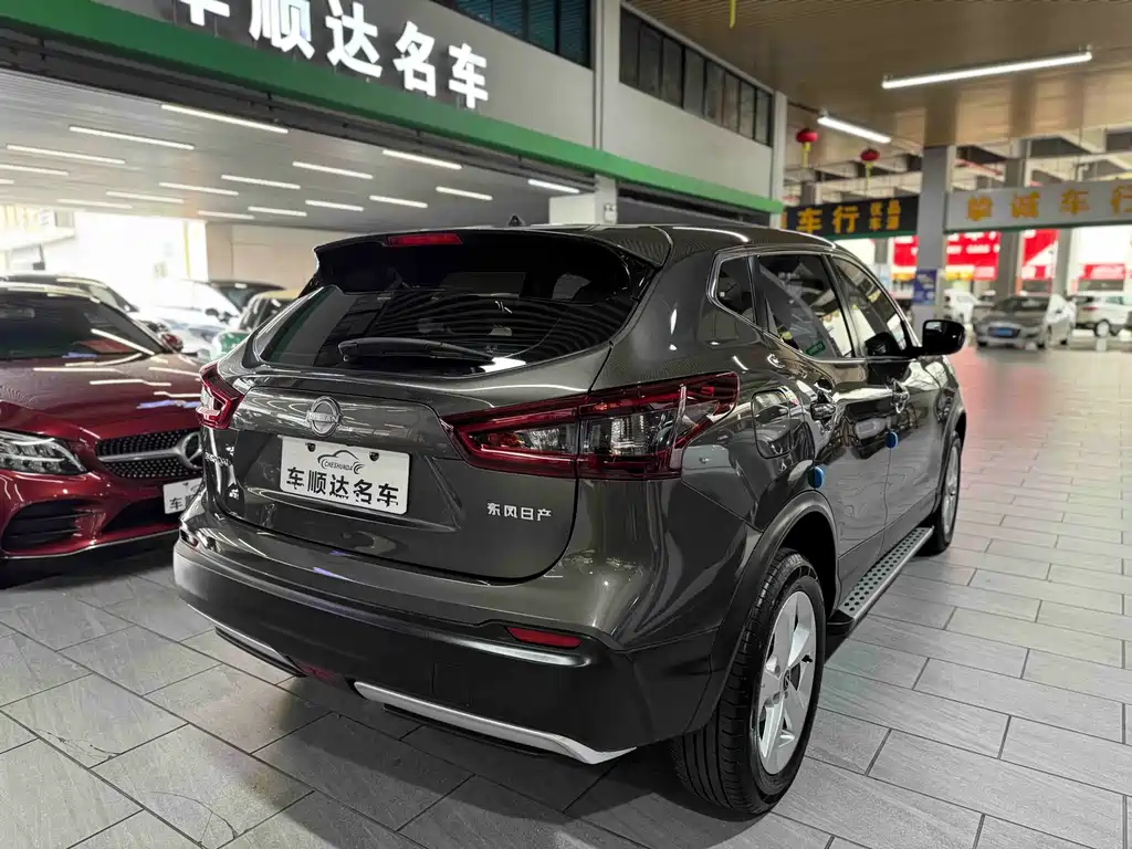 Nissan Qashqai — фото 5