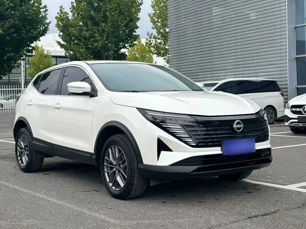 Nissan Qashqai — фото 7