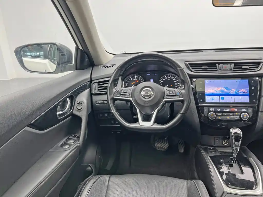 Nissan X-Trail — фото 19