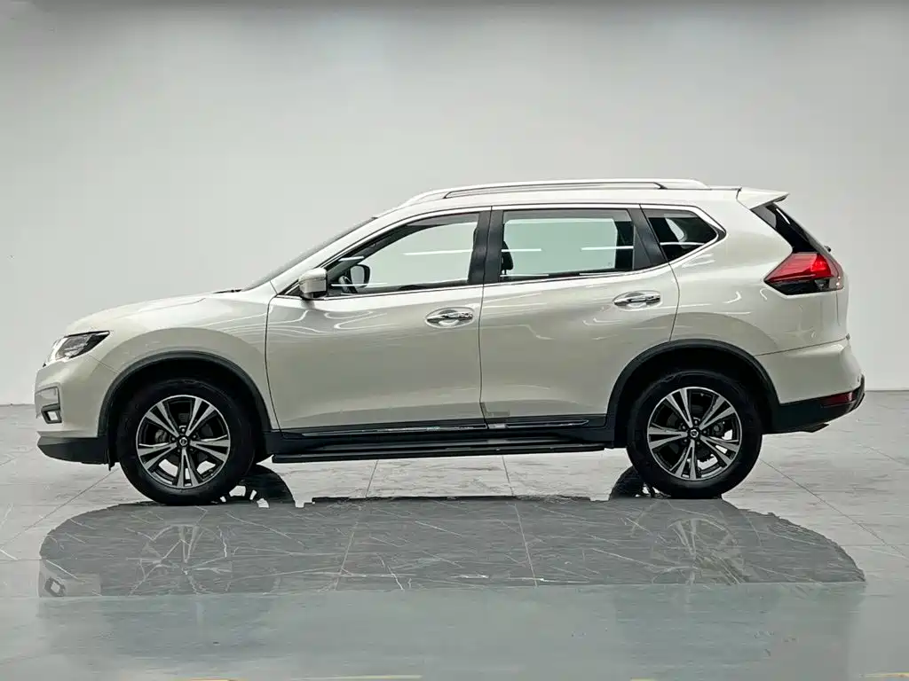 Nissan X-Trail — фото 3