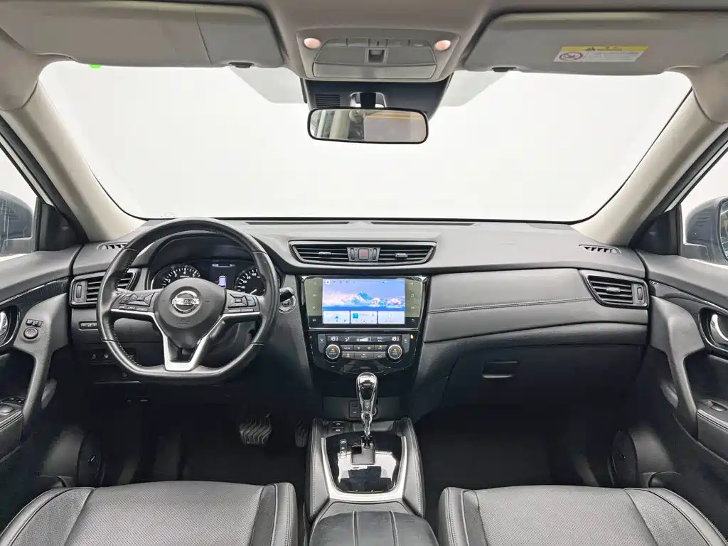 Nissan X-Trail — фото 21