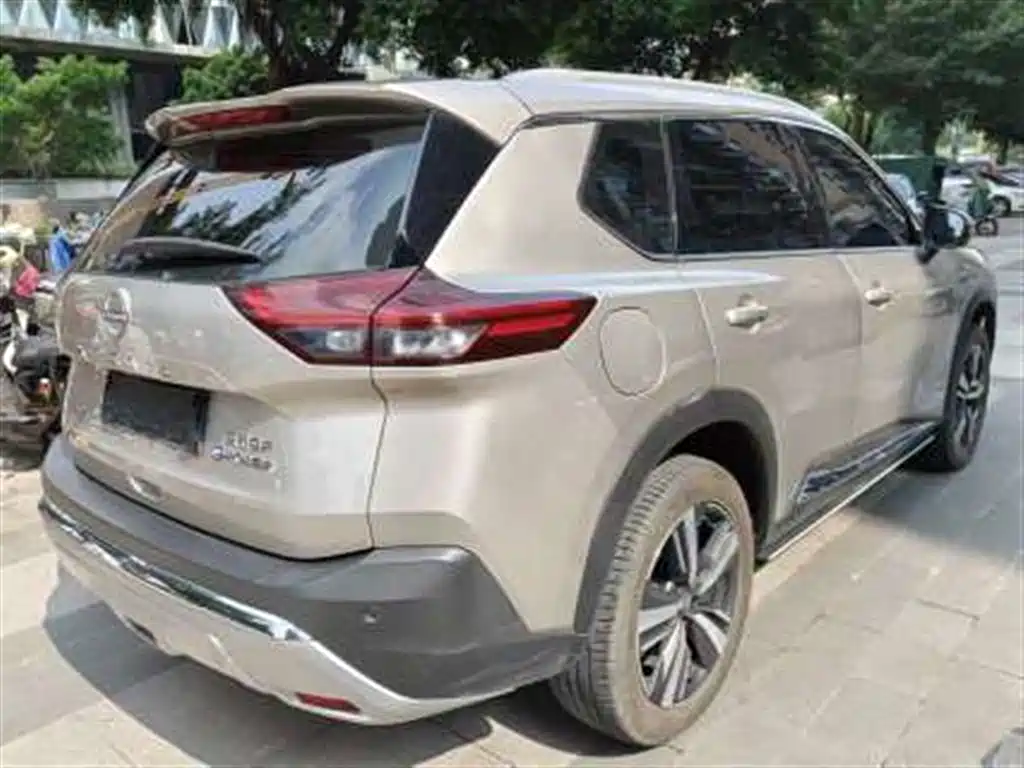 Nissan X-Trail — фото 4