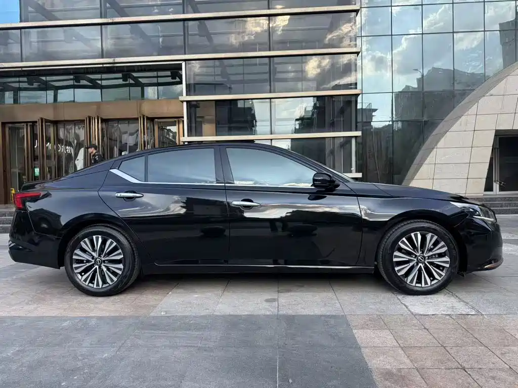 Nissan Teana — фото 9