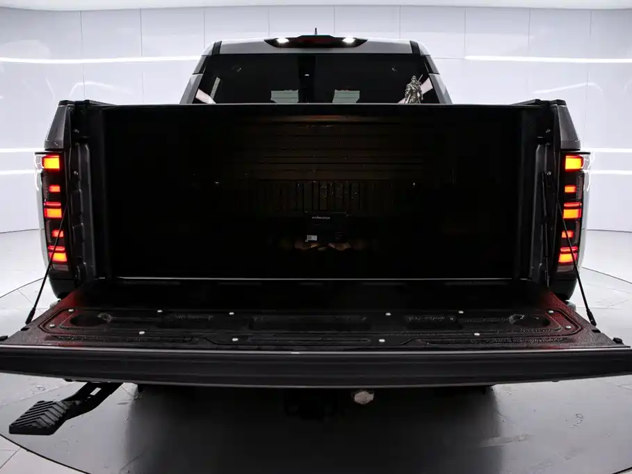 Nissan Frontier Pro — фото 15