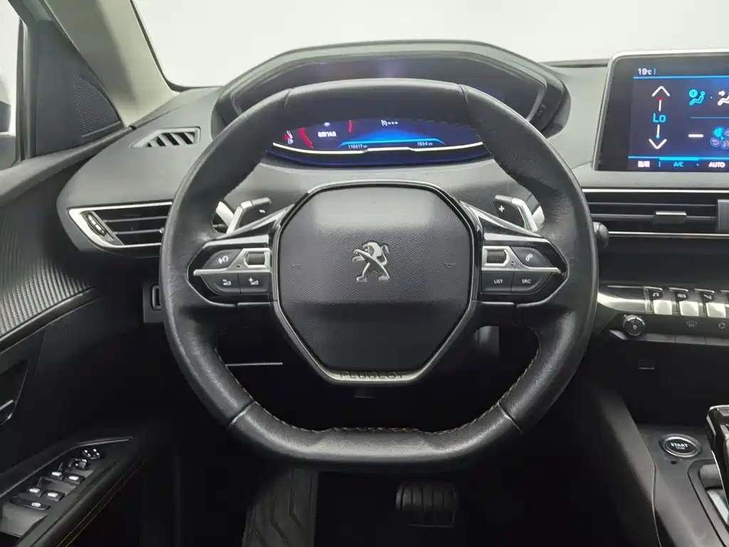 Peugeot 4008 — фото 11