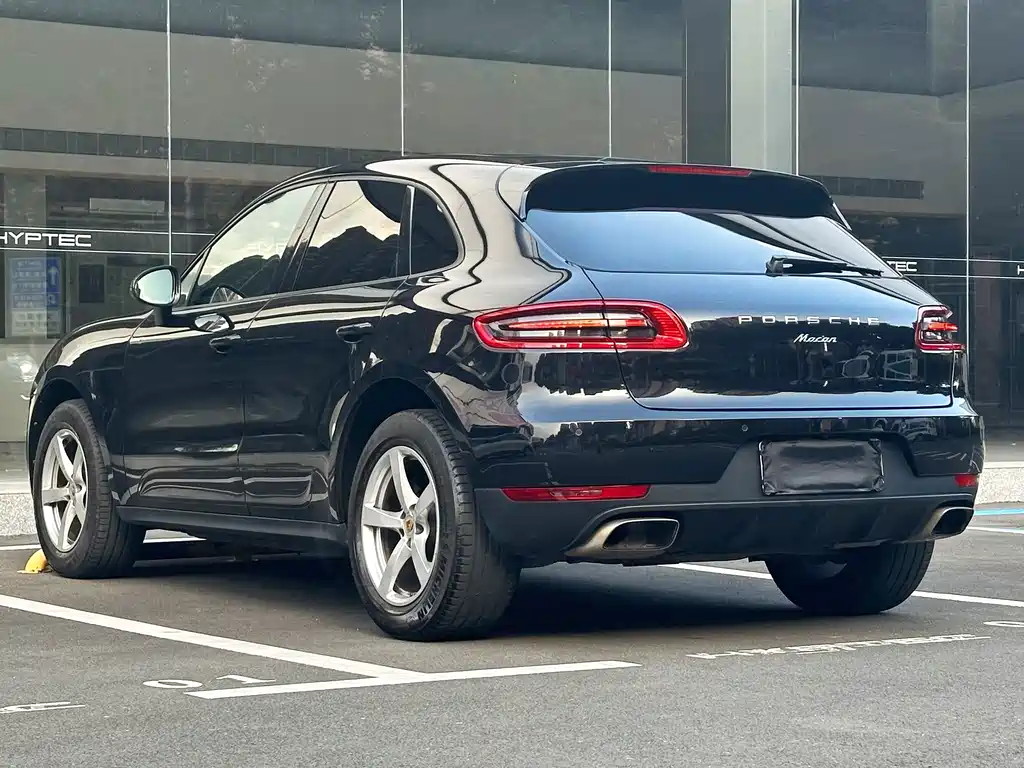 Porsche Macan — фото 6
