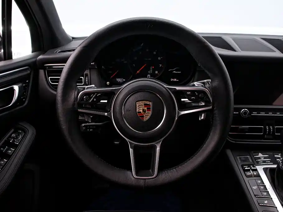 Porsche Macan — фото 7