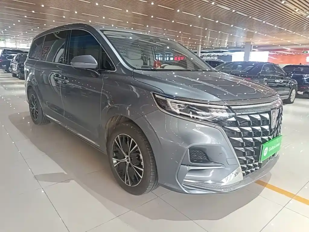 Roewe iMAX8 — фото 4