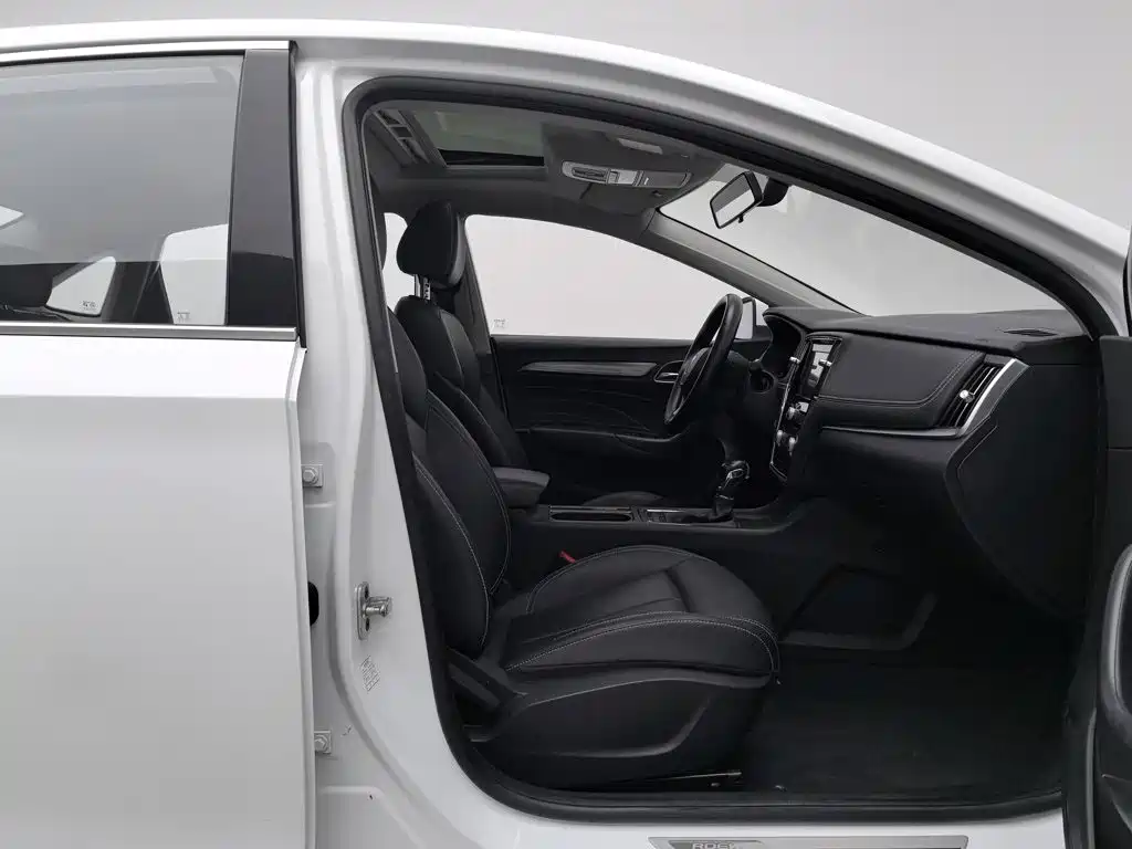 Roewe i6 Classic — фото 23