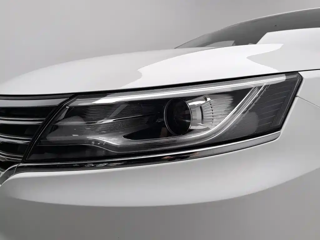 Roewe i6 Classic — фото 7
