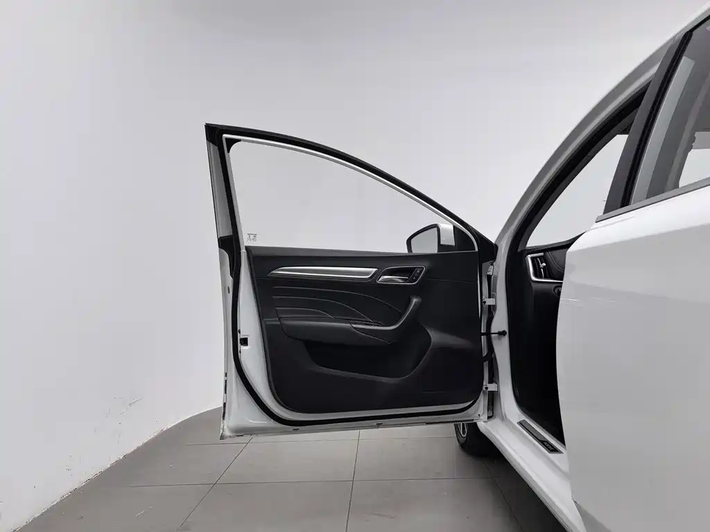 Roewe i6 Classic — фото 8