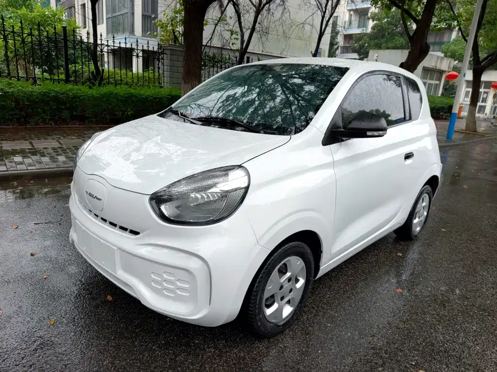 Roewe Clever — фото 2